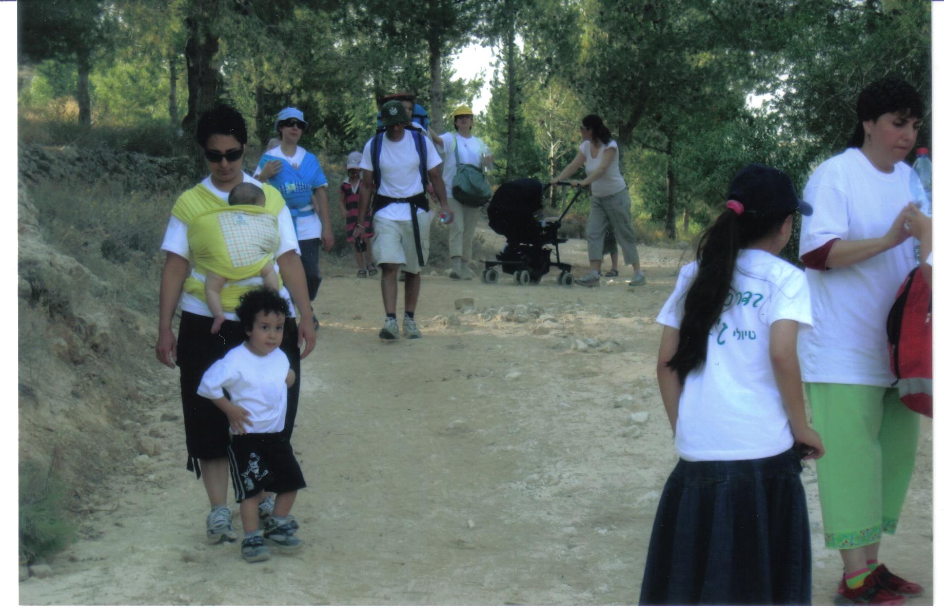 23c1f624-%D7%94%D7%A8%20%D7%97%D7%A8%D7%AA%20%D7%A2%D7%99%D7%9F%20%D7%97%D7%A8%D7%AA%20005