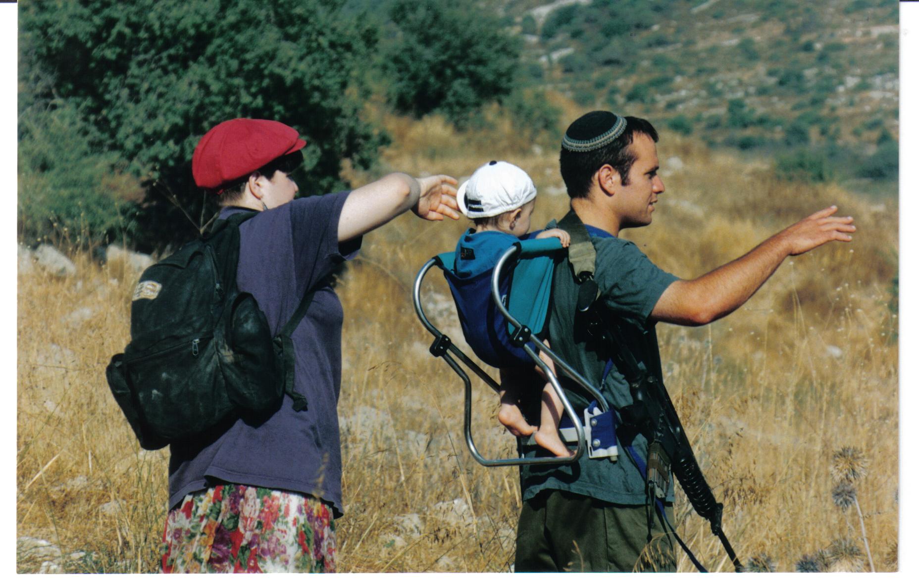 7895cbba-%D7%A2%D7%99%D7%9F%20%D7%9E%D7%98%D7%A2%20%D7%97%D7%99%D7%A8%D7%91%D7%AA%20%D7%97%D7%A0%D7%95%D7%AA%20007