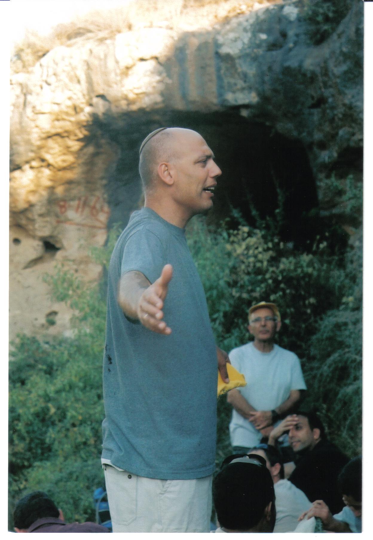 84621a1c-%D7%A0%D7%97%D7%9C%20%D7%97%D7%9C%D7%99%D7%9C%D7%99%D7%9D%20%D7%9E%D7%9E%D7%91%D7%A9%D7%A8%D7%AA%20%D7%9C%D7%A2%D7%99%D7%A0%D7%95%D7%AA%20%D7%AA%D7%9C%D7%9D%20010