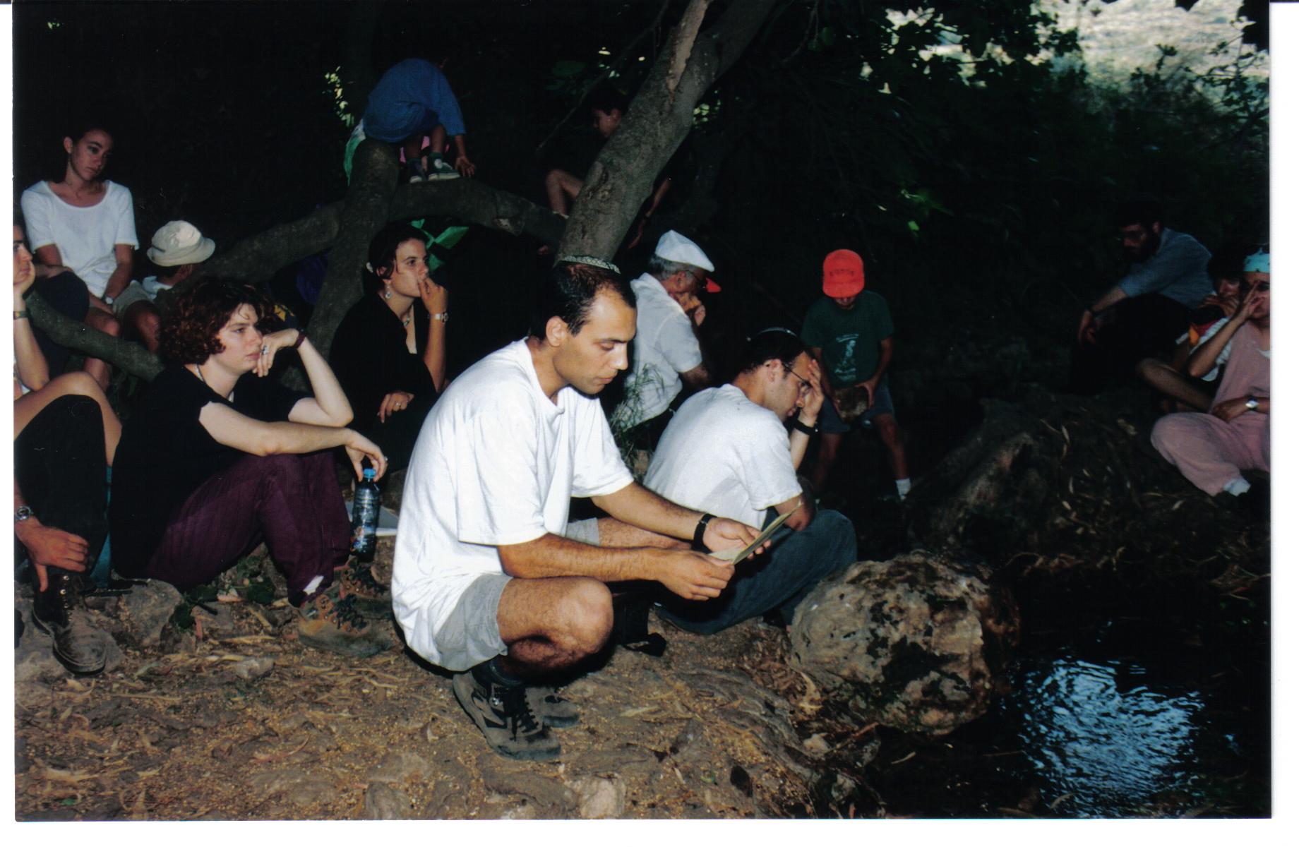 d2f082bc-%D7%A2%D7%99%D7%9F%20%D7%9E%D7%98%D7%A2%20%D7%97%D7%99%D7%A8%D7%91%D7%AA%20%D7%97%D7%A0%D7%95%D7%AA%20006