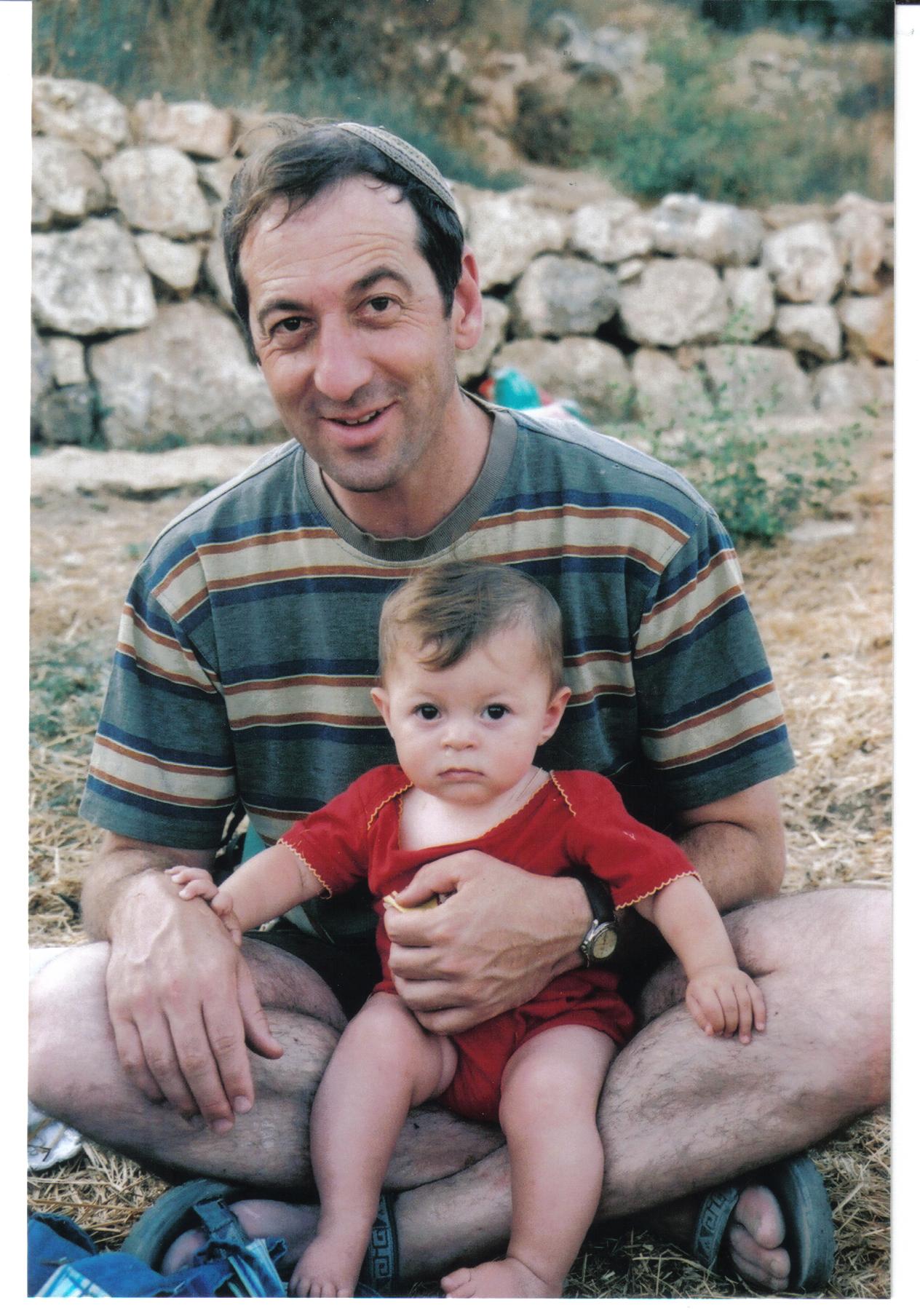 dc3fb62c-%D7%A2%D7%99%D7%9F%20%D7%9C%D7%91%D7%9F%20007