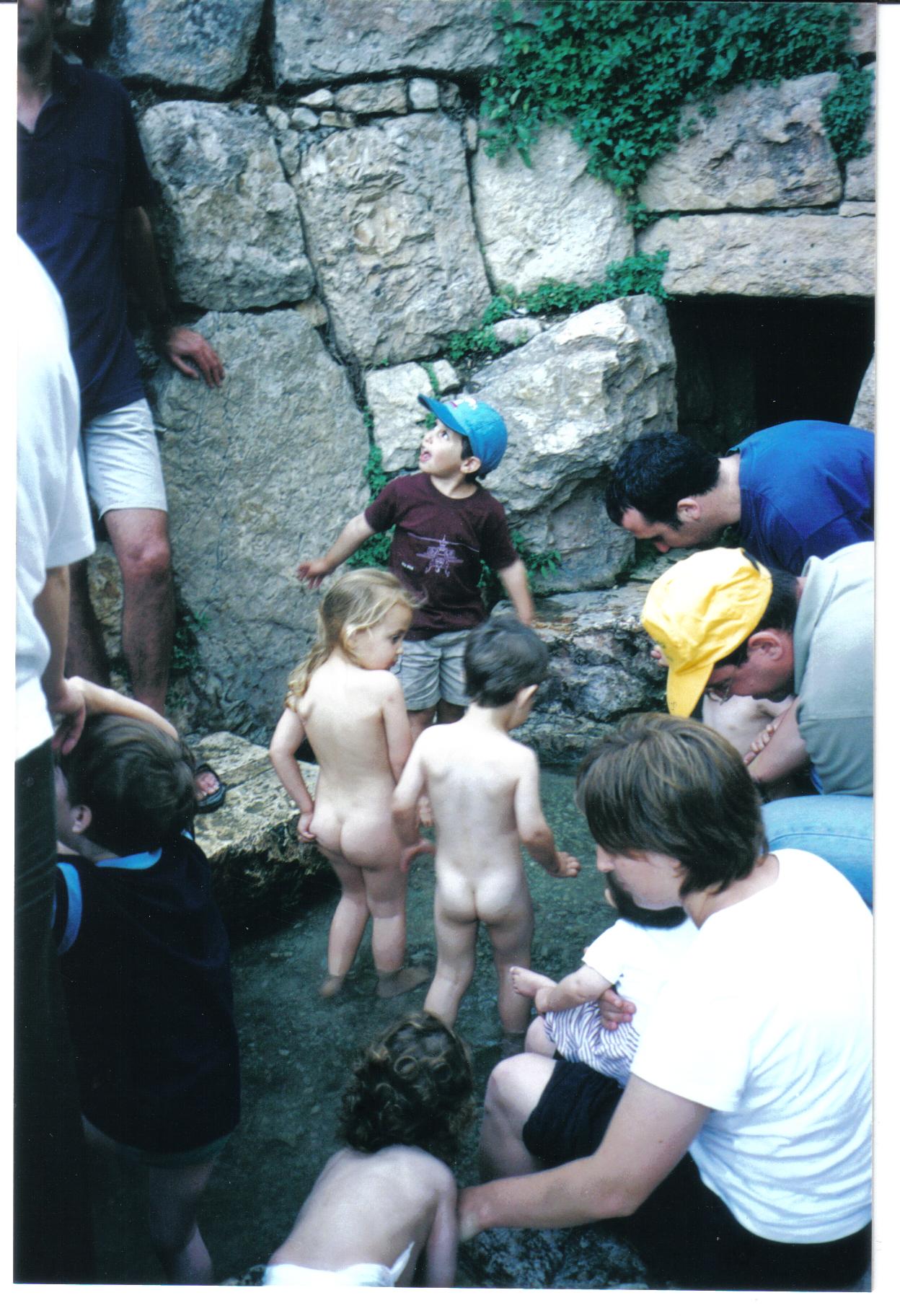 f2c176c6-%D7%9E%D7%A2%D7%99%D7%9F%20%D7%94%D7%A1%D7%98%D7%A3%20004