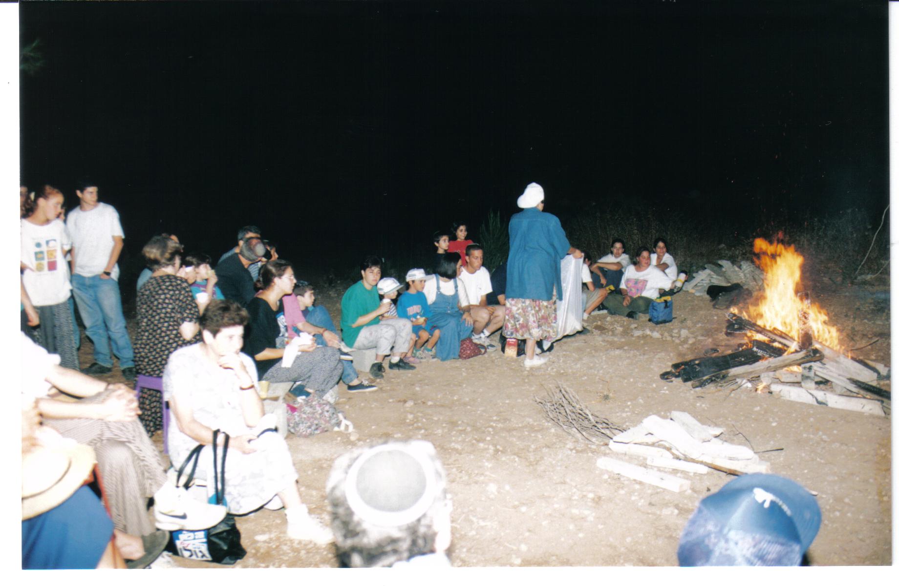 ff6eb62d-%D7%A2%D7%99%D7%9F%20%D7%9E%D7%98%D7%A2%20%D7%97%D7%99%D7%A8%D7%91%D7%AA%20%D7%97%D7%A0%D7%95%D7%AA%20014